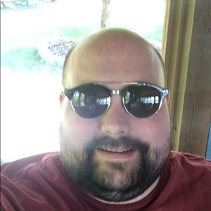 Meet your Posher, Ethan